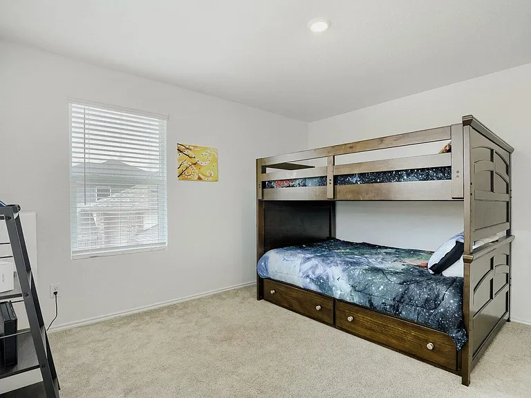 1337 Aquilla Dr — Photo 17