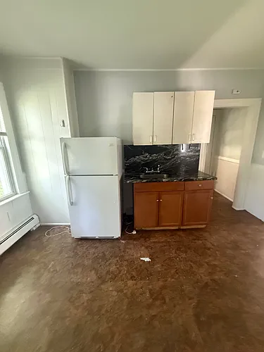 105 Rhodes St #2 Photo 1