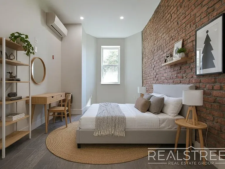 2517 Bedford Ave #3B — Photo 4