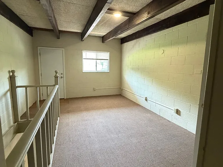 224 W Main St — Photo 3