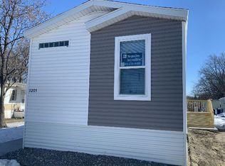 11205 3rd St NE #104, Minneapolis, MN 55434