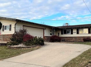 410 W Brayton Rd, Mount Morris, IL 61054