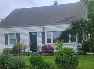 30 Wallace St #2, Stamford, CT 06902