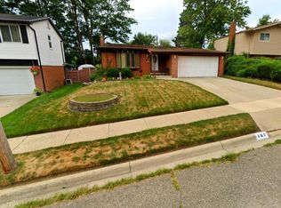 181 Court St, Pontiac, MI 48342