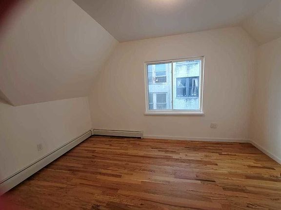 5th image of 422 E 26th St #3H