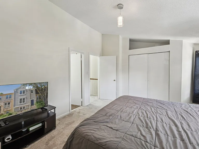 71 Fendall Ave — Photo 29