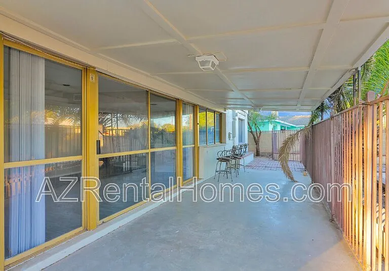 966 E La Jolla Dr — Photo 33