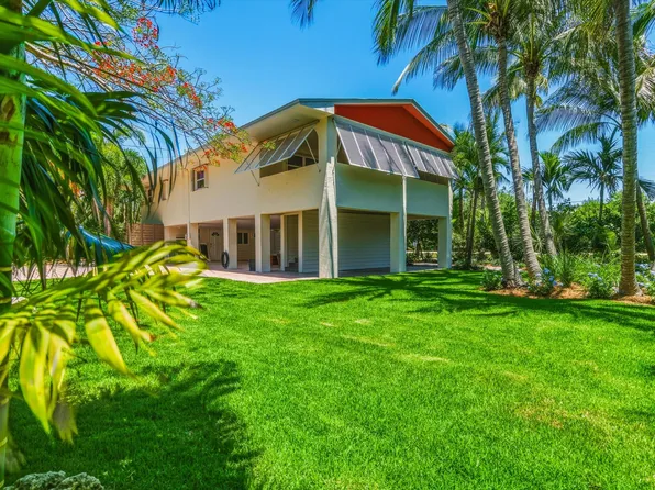 123 Venetian Way, Sugarloaf Key, FL 33042