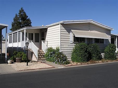 1st image of 150 La Brea Way