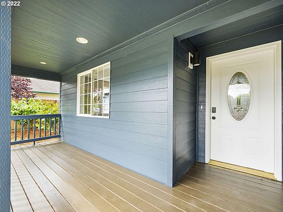 3rd image of 7016 NE 65th Pl