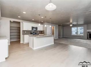 218 W Halpin St, Meridian, ID 83646