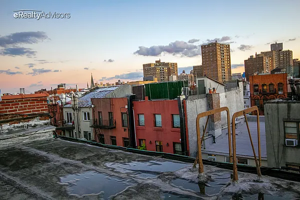 Rented by eRealty Advisors USA Inc | media 14