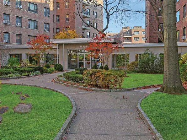 3616 Henry Hudson Parkway image 16 of 17