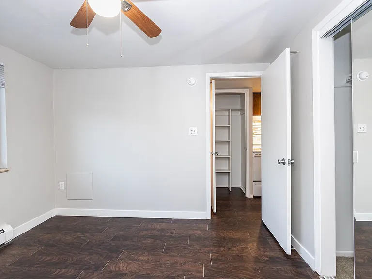 Dexter Street Apartments — Photo 15