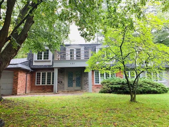 121 Castle Cres, Oakville, ON L6J 5H4