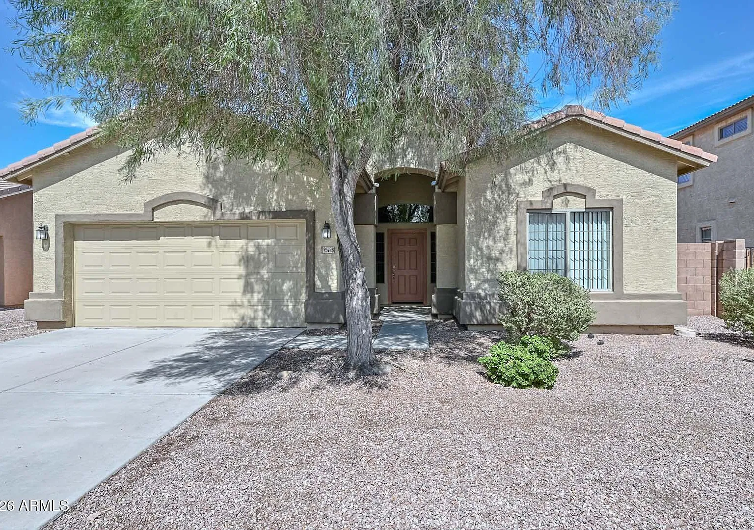 4 bed, 2.0 bath, 1868 sqft, $1,795 — Photo 1