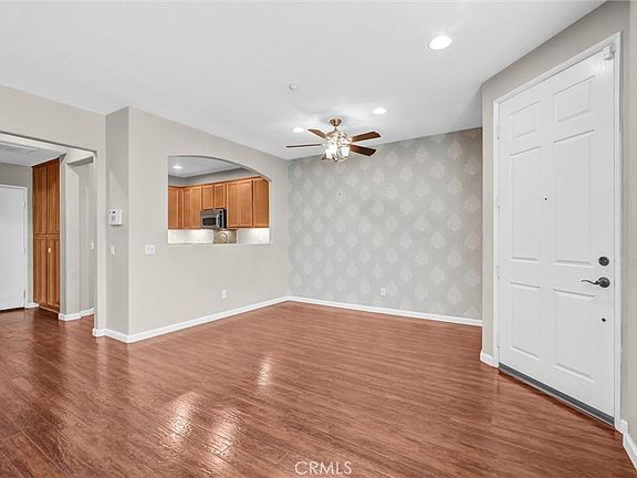 5th image of 40274 Rosewell Ct