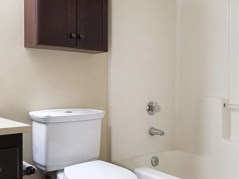 4315 Cedar Ct SE — Photo 18