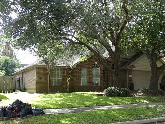 4th image of 1014 Augusta Dr