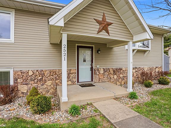 4th image of 2521 Rocky Ln