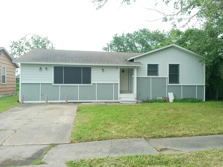 4938 Jean St — Photo 1