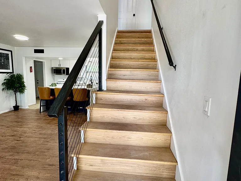 Bryn Mawr Dr — Photo 10