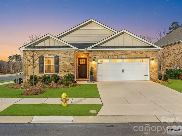 12705 Twilight Dr, Mint Hill, NC 28227