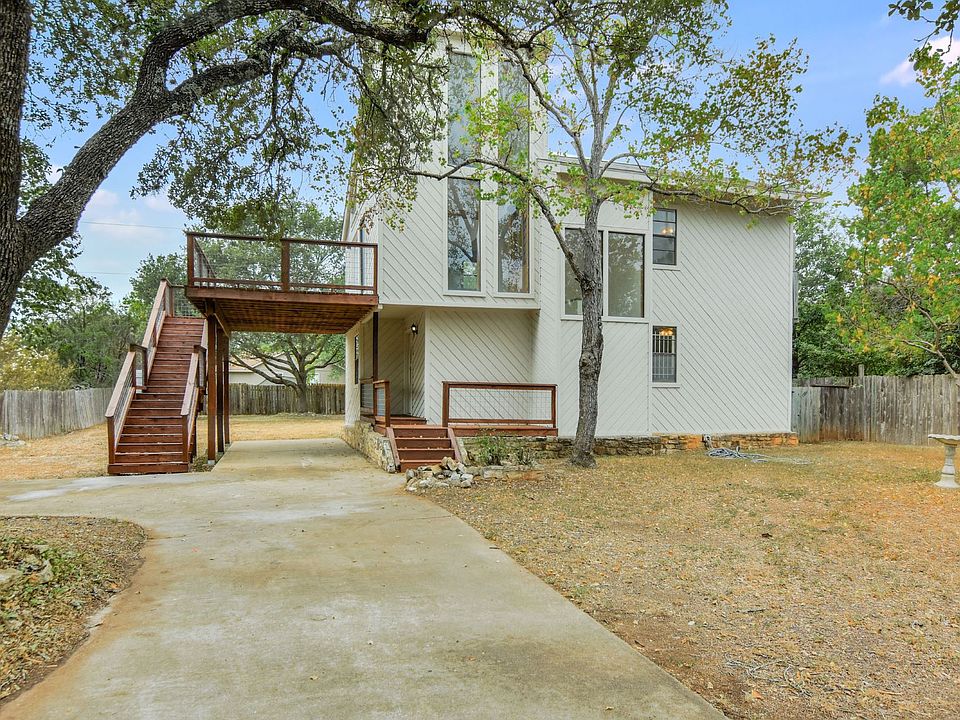 1st image of 304 N Flamingo Dr