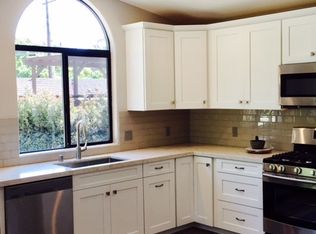 3795 Monroe St, Carlsbad, CA 92008