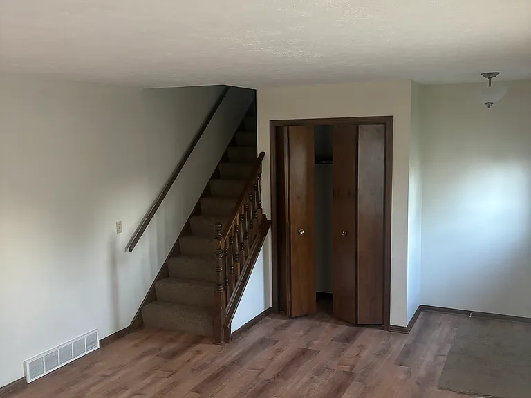 1227 Suffield Cir NW — Photo 18