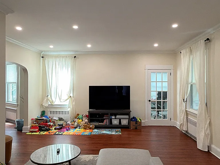 217 S 4th Ave #1 — Photo 12