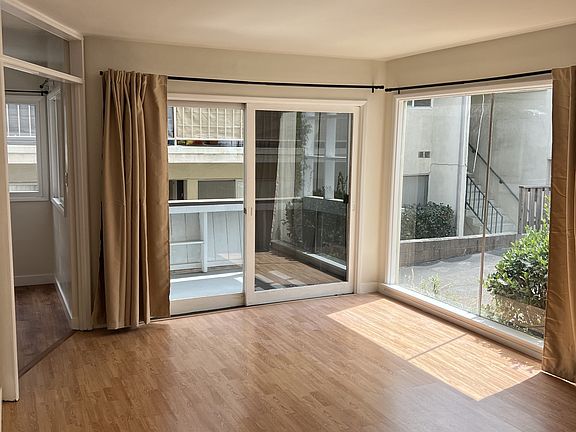 2nd image of 1147 Hacienda Pl #4