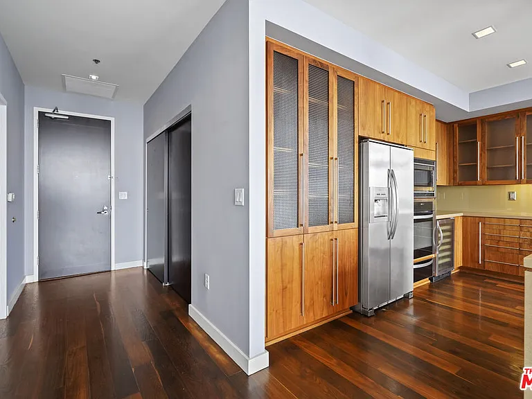 1100 Hope St #Penthouse 205 — Photo 12