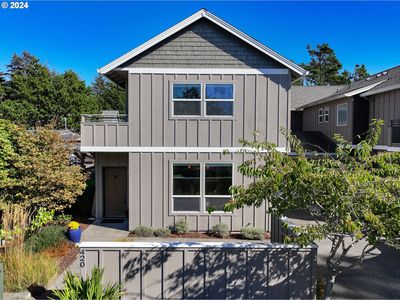 420 3rd St S, Manzanita, OR, 97130