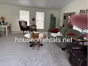 502 Onley St — Photo 6