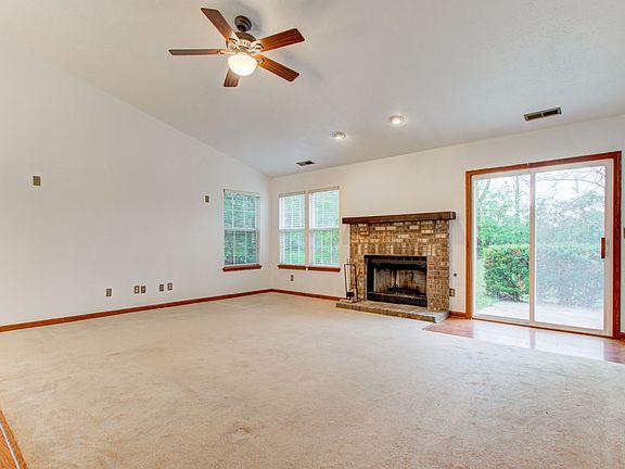 5th image of 8120 Castilla Dr
