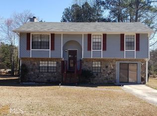 7125 Hania Dr, Fairburn, GA 30213