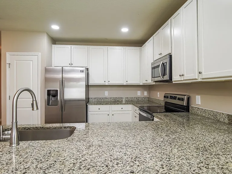 651 Mercado Ct — Photo 8