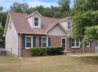 334 Kelsey Dr, Clarksville, TN 37042