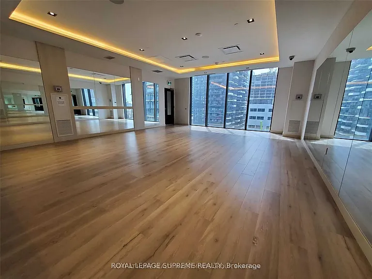 330 Richmond St W #2315 — Photo 28