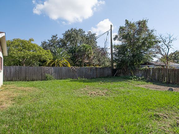 3rd image of 8220 49th Ave N