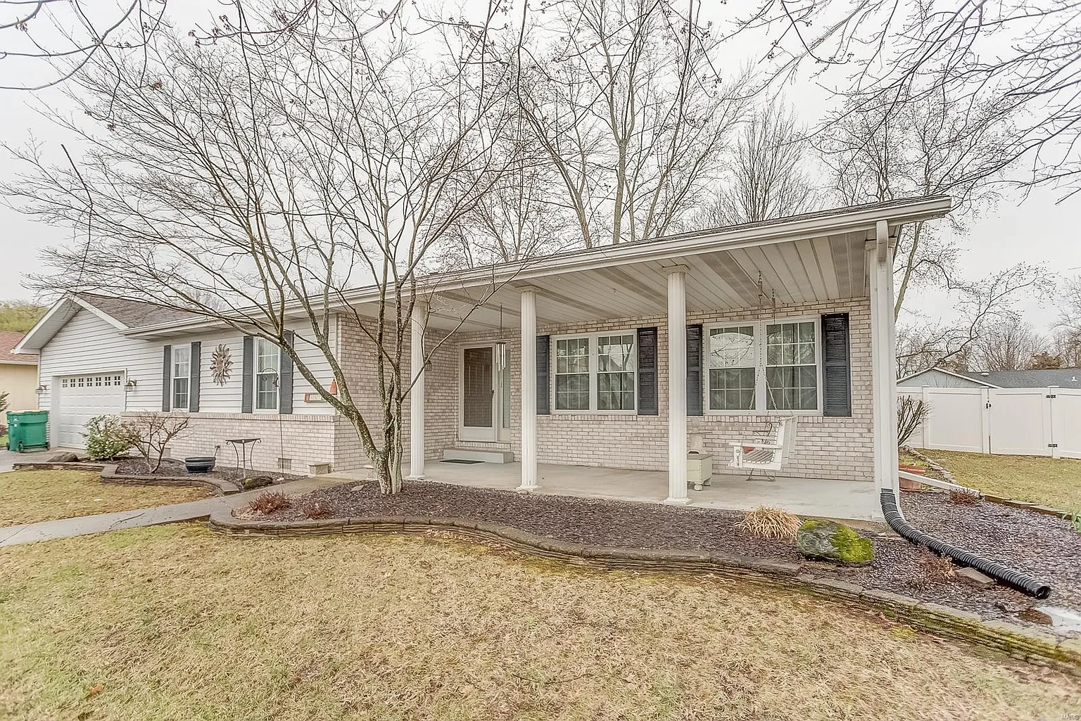 117 White Pine Ave photo 1