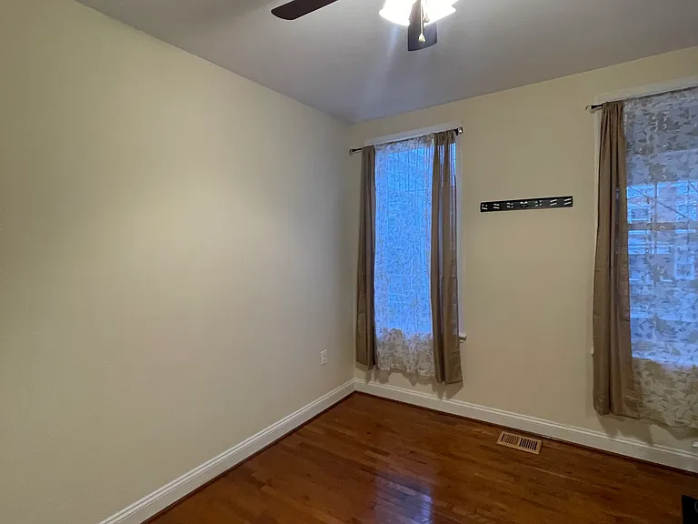 314 Lyndhurst St — Photo 9
