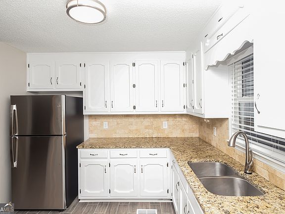 5th image of 4825 W McEachern Woods Dr