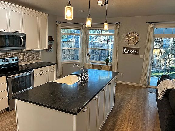 5th image of 1378 Hastings Ln