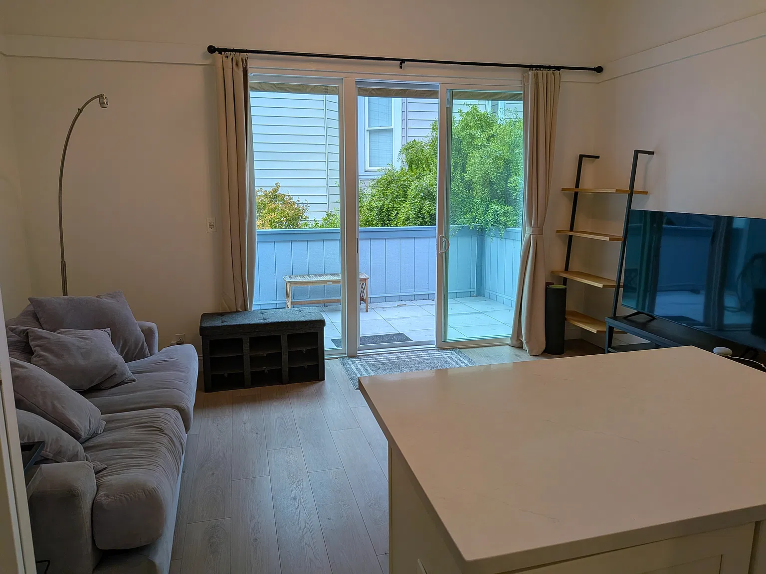 2 bed, 1028 sqft, $6,500 — Photo 4