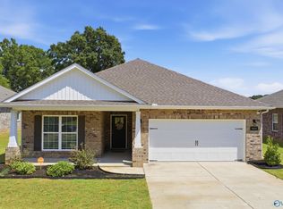 9105 Monteagle Blv SE, Owens Cross Roads, AL 35763