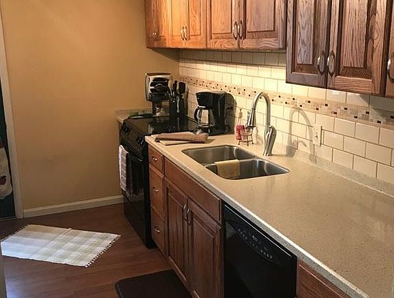 2nd image of 3743 Bellwood Dr SE
