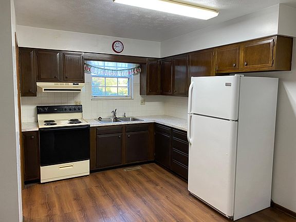 5th image of 880 Red Hill Rd #106