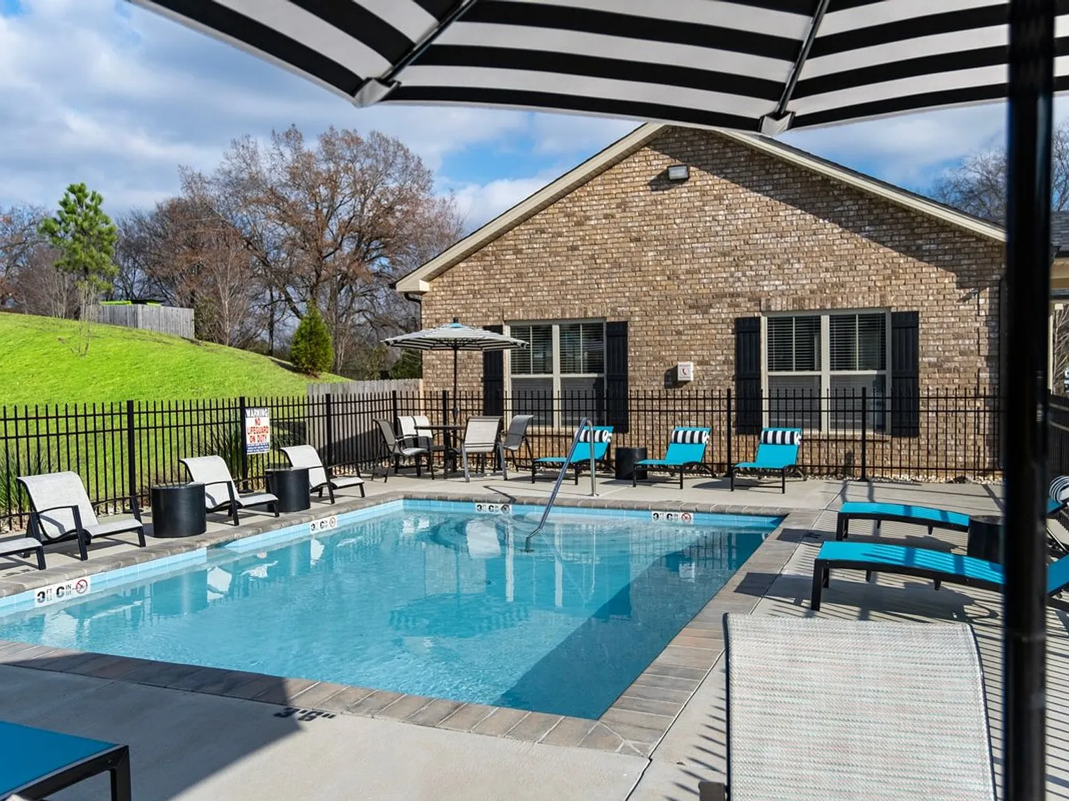 360 Luxury Townhomes — Photo 2